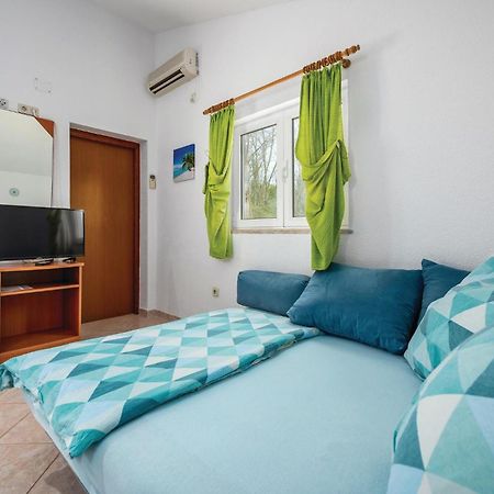 Cozy Apartment In Sv,Lovrec With Kitchen Jakici Exterior foto